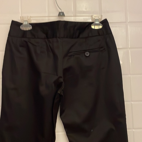 NWT Guess Jeans capri size 26, color black. 2 front pockets and 1 back pocket - Picture 6 of 17